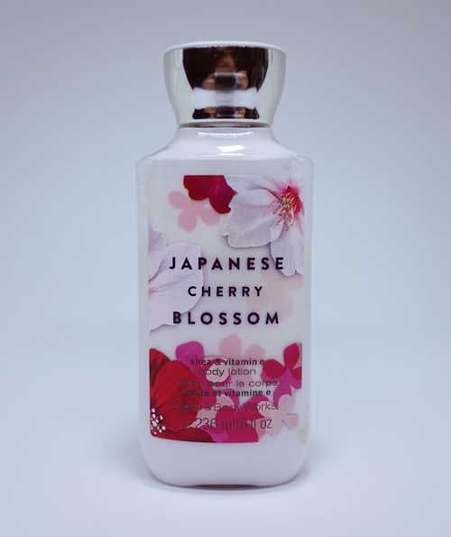 Bath & BodyWorks Japanese cherry blossom Body lotion